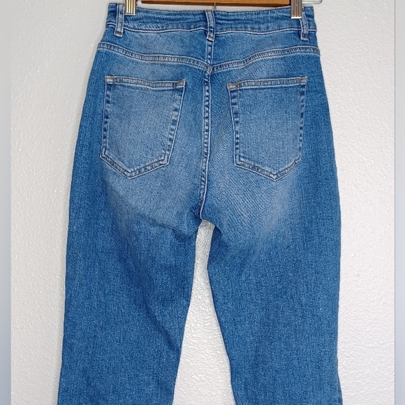 ASOS Design Distressed Mom Jeans - Picture 5 of 11